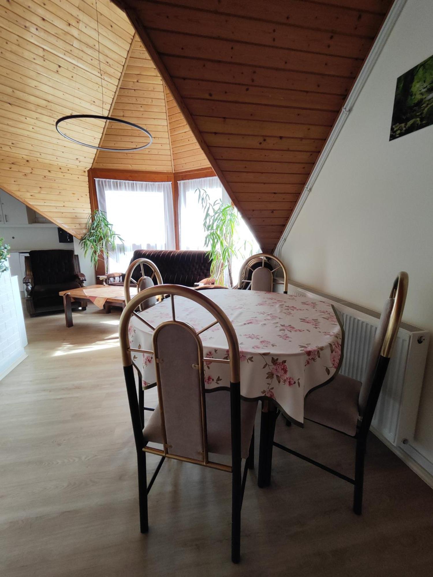 Havasi Vendeghaz Appartement Gyenesdiás Buitenkant foto