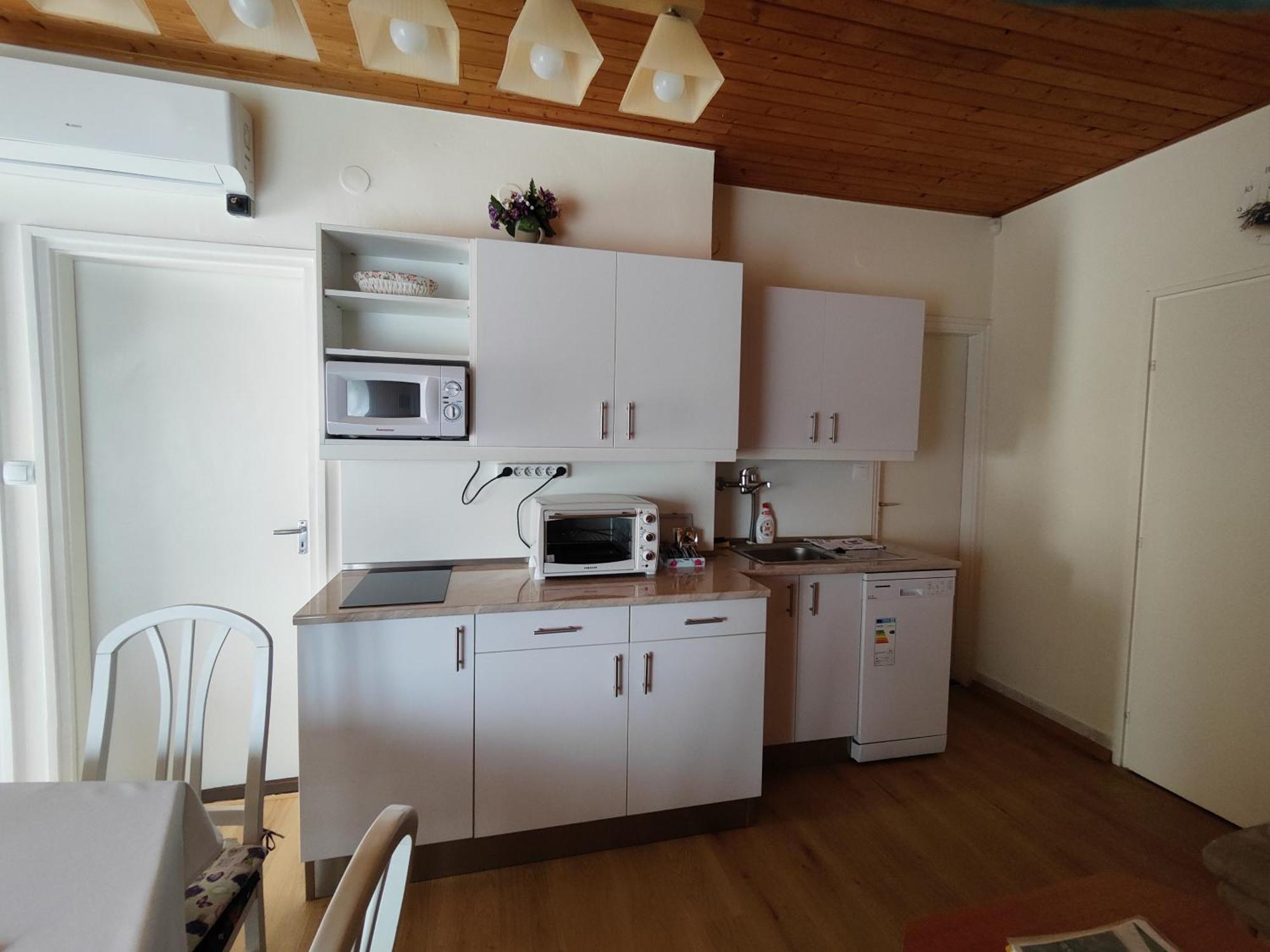 Havasi Vendeghaz Appartement Gyenesdiás Buitenkant foto