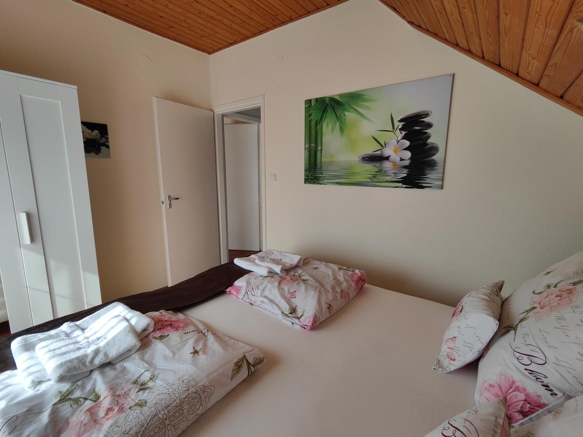 Havasi Vendeghaz Appartement Gyenesdiás Buitenkant foto