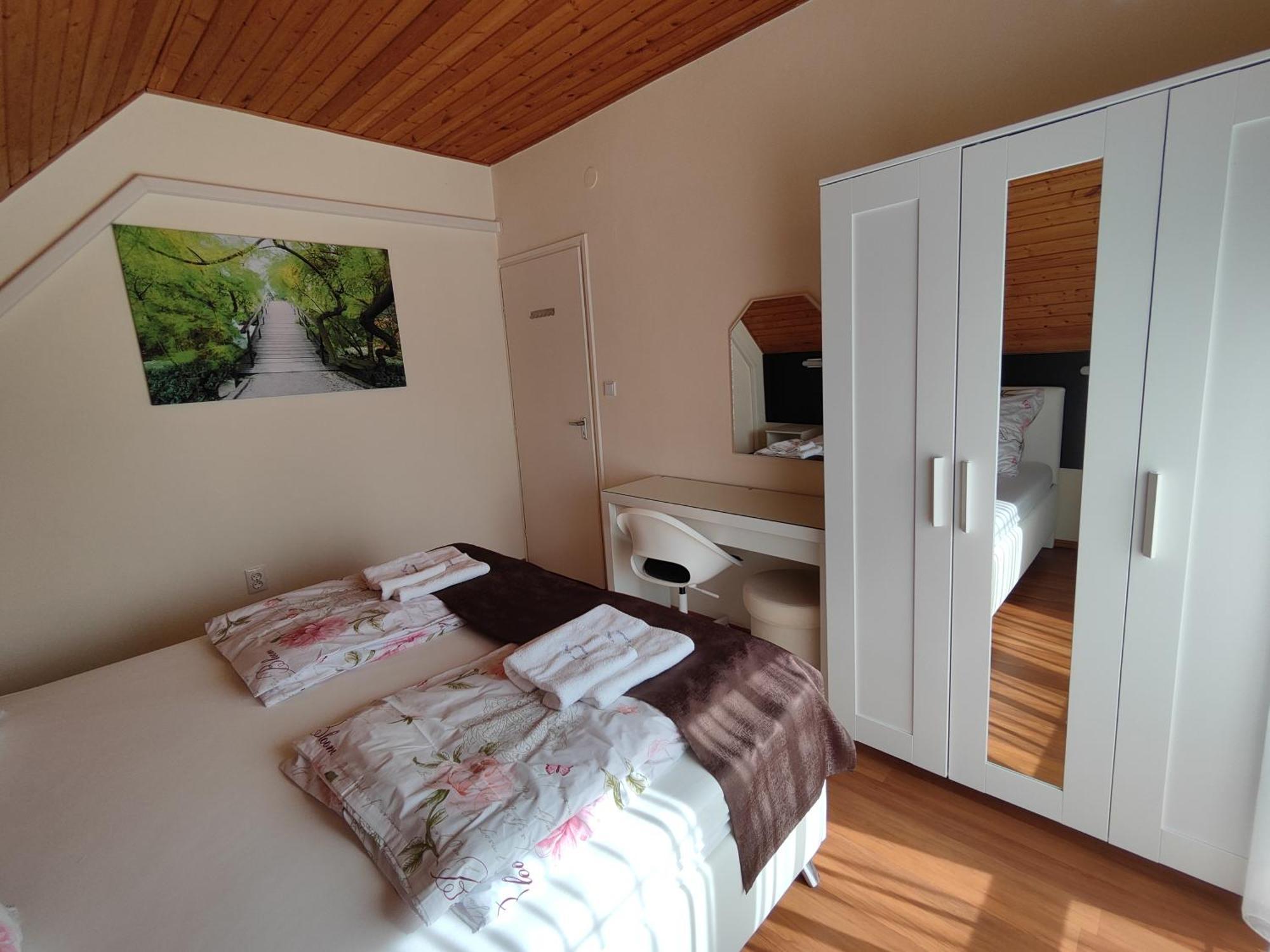 Havasi Vendeghaz Appartement Gyenesdiás Buitenkant foto