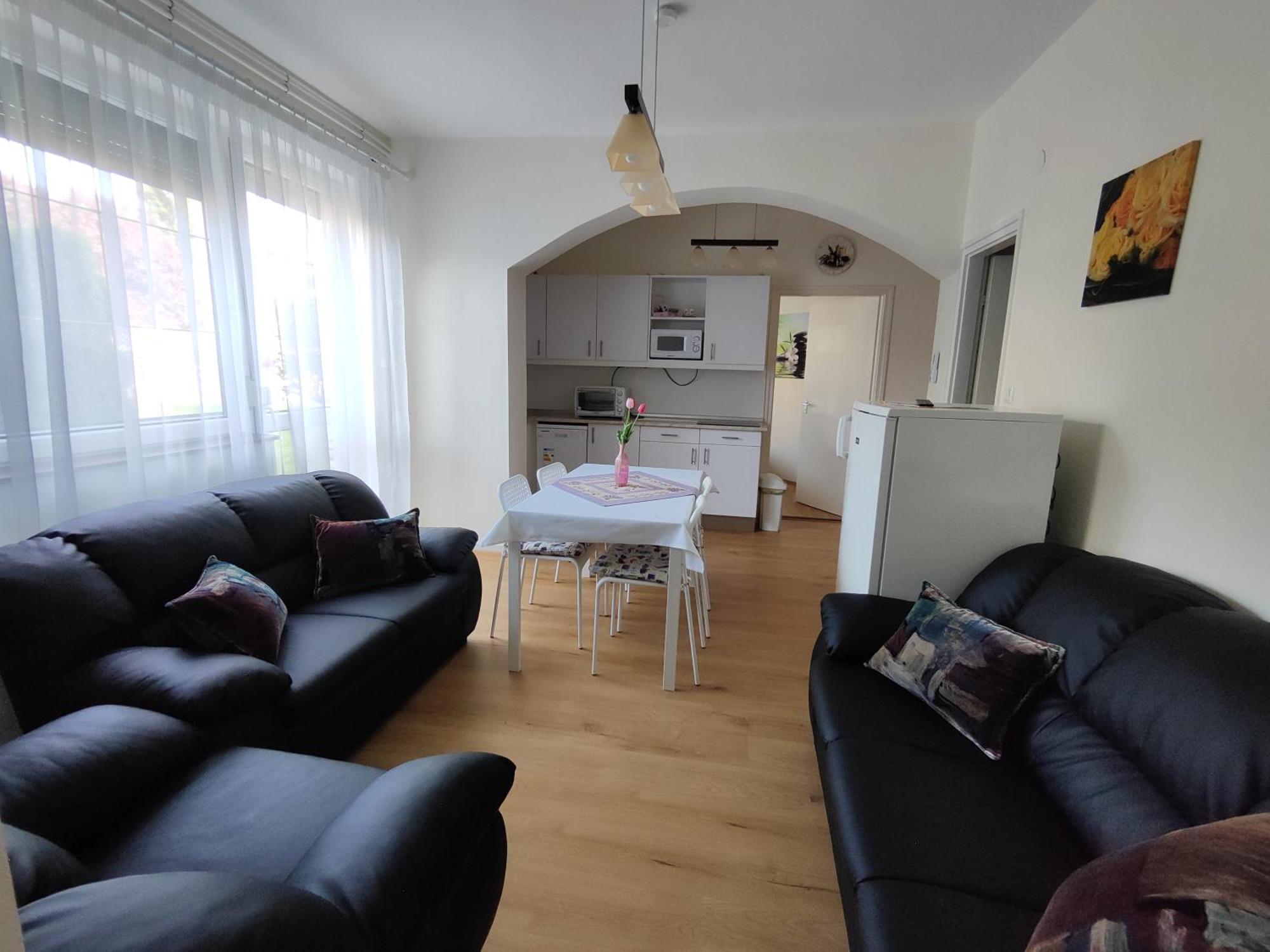 Havasi Vendeghaz Appartement Gyenesdiás Buitenkant foto