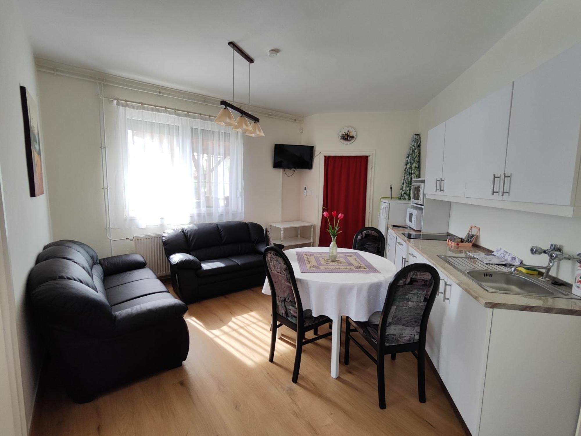 Havasi Vendeghaz Appartement Gyenesdiás Buitenkant foto