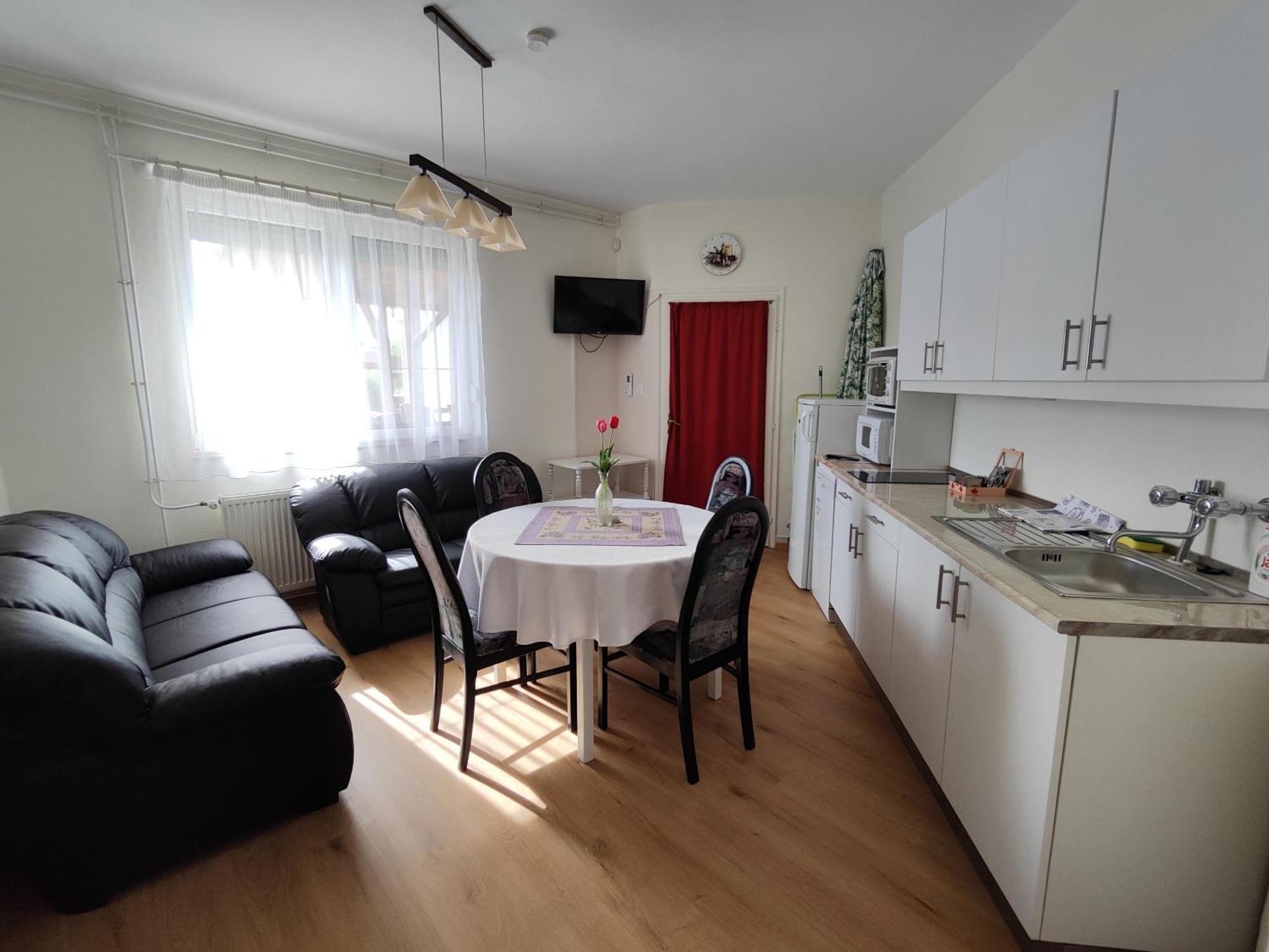 Havasi Vendeghaz Appartement Gyenesdiás Buitenkant foto